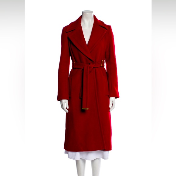DVF winter coat. Barely worn. - Picture 1 of 3